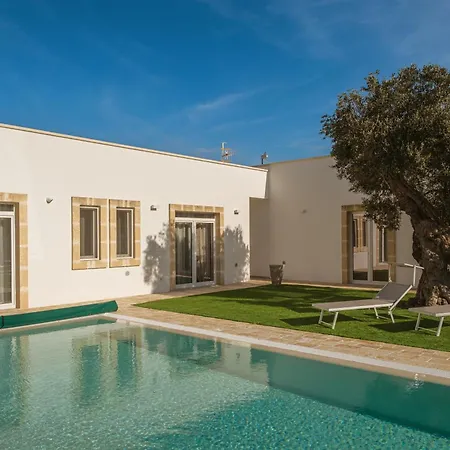 Di Mola Egnazia And Pool